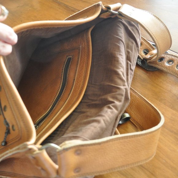 Earth Nynja Natural Leather Heavy Duty Crossbody Messenger Bag Lrg - Picture 7 of 12